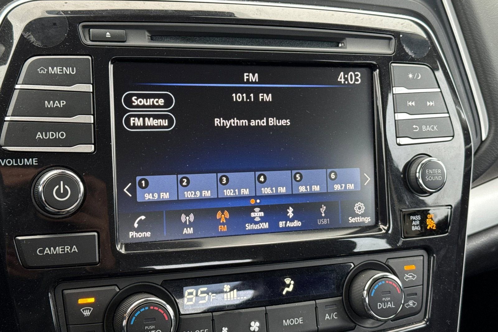 2023 Nissan Maxima SV