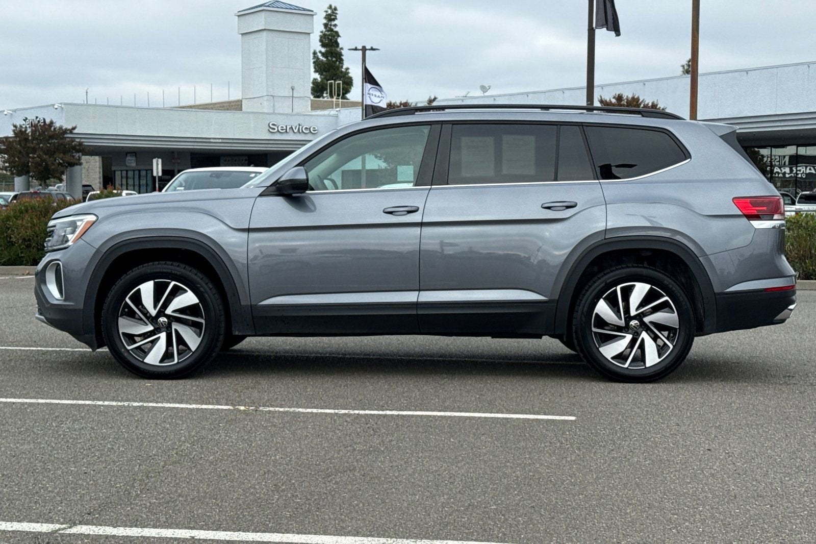 2024 Volkswagen Atlas 2.0T SE w/Technology