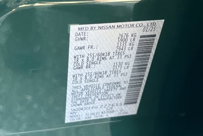 2025 Nissan Pathfinder SL