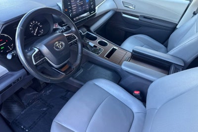 2024 Toyota Sienna XLE
