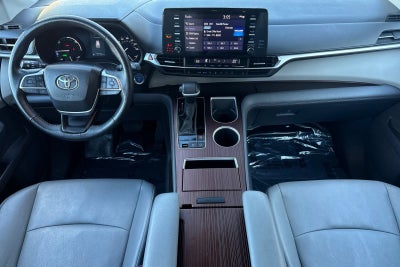 2024 Toyota Sienna XLE