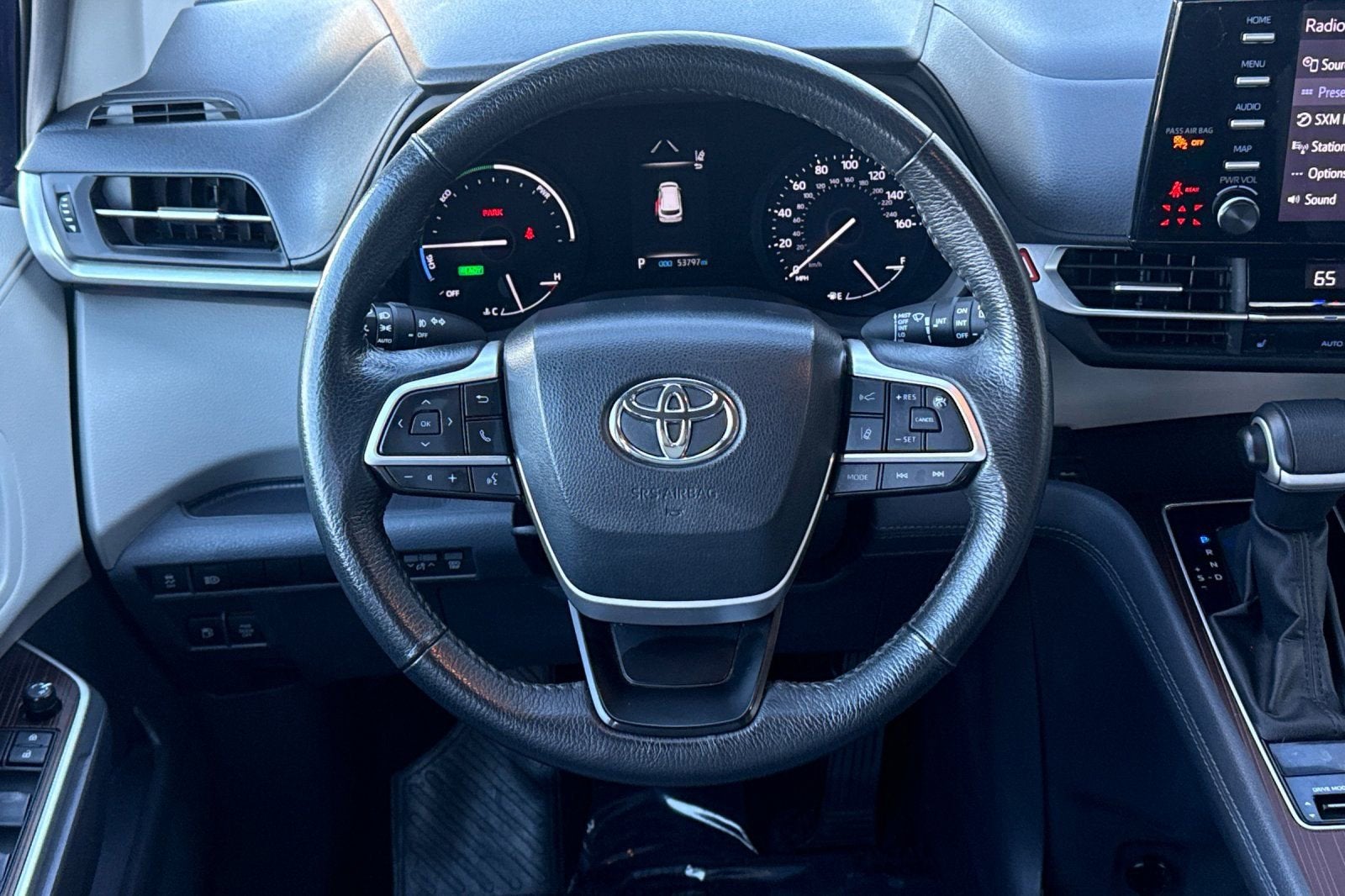 2024 Toyota Sienna XLE