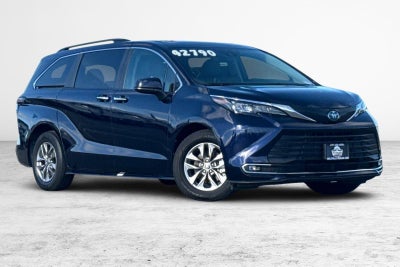 2024 Toyota Sienna XLE
