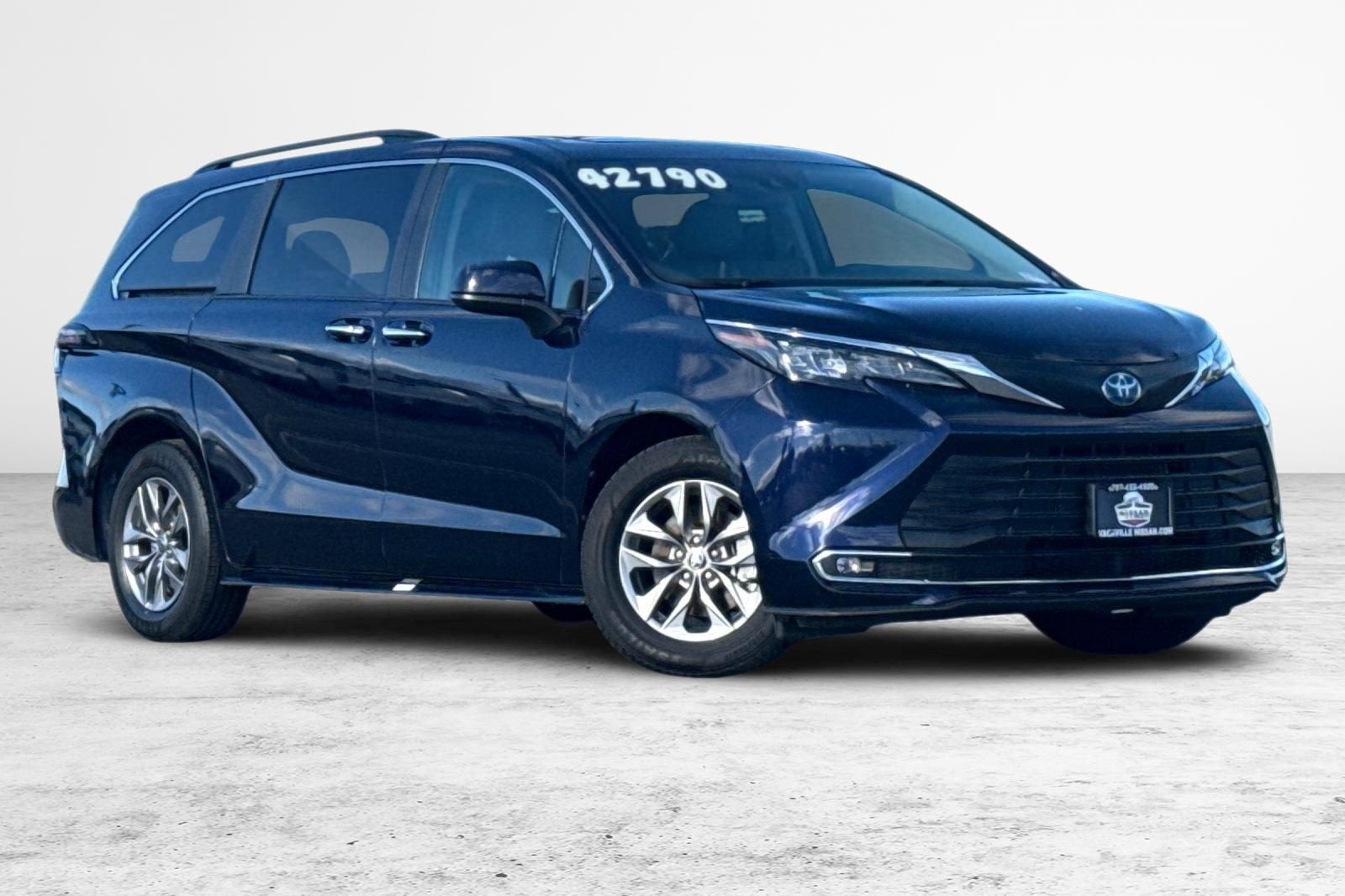 2024 Toyota Sienna XLE