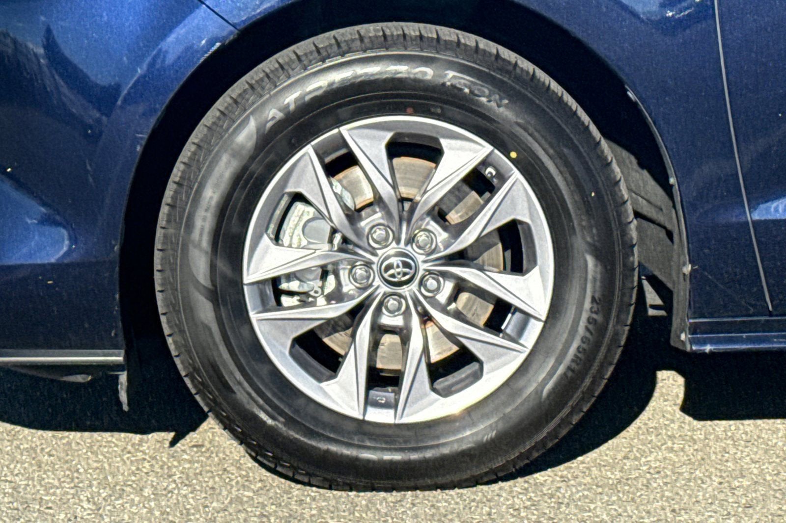 2024 Toyota Sienna XLE