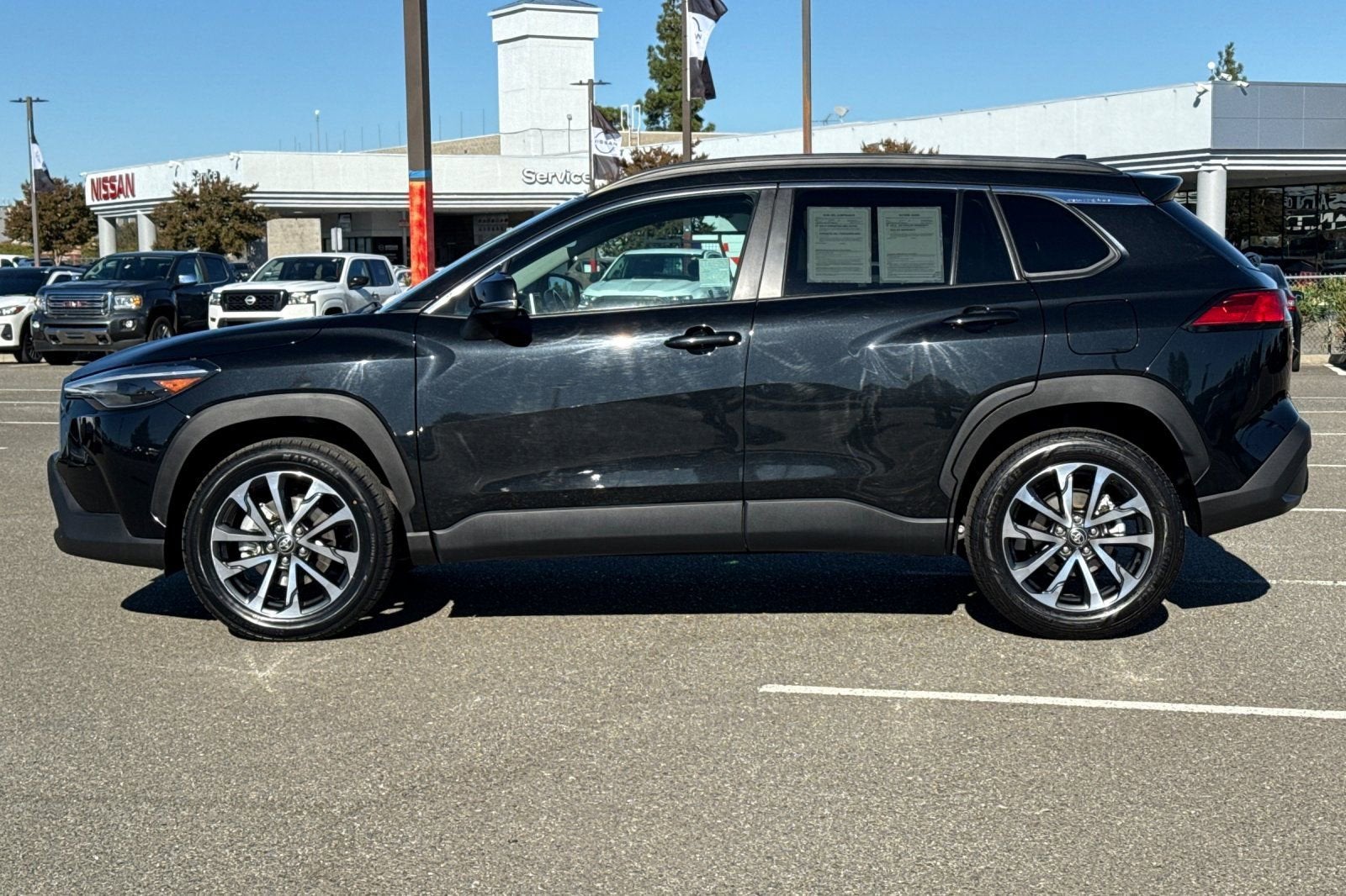 2024 Toyota Corolla Cross XLE