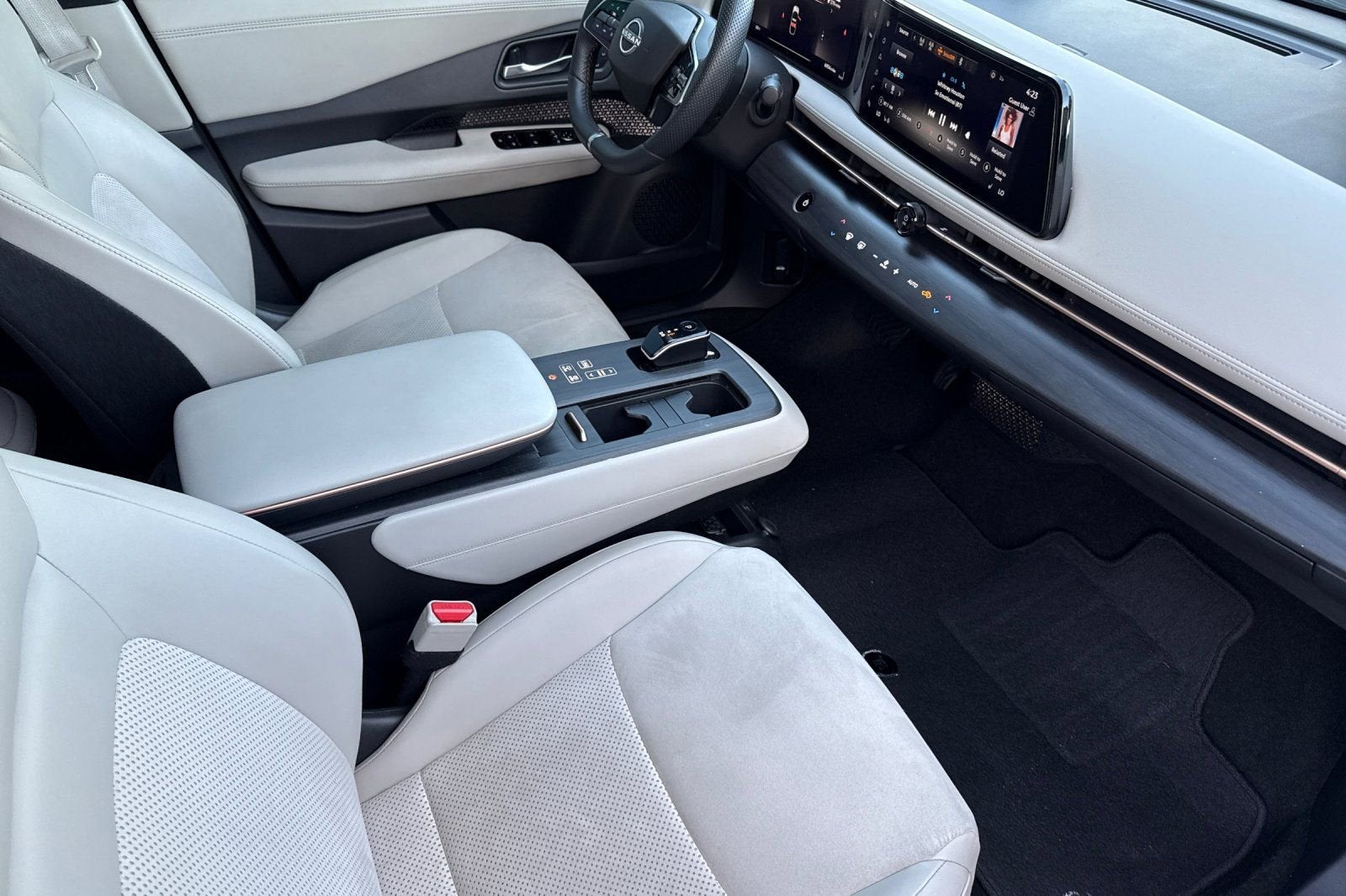 2024 Nissan ARIYA EVOLVE+