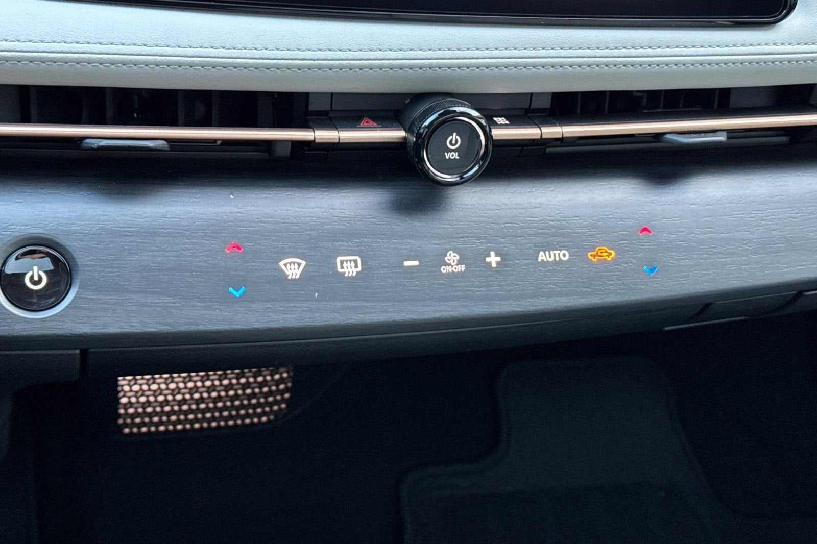 2024 Nissan ARIYA EVOLVE+