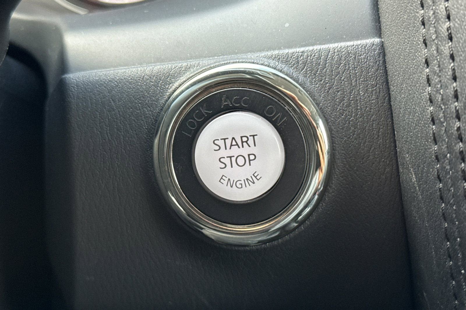 2023 Nissan Armada SV