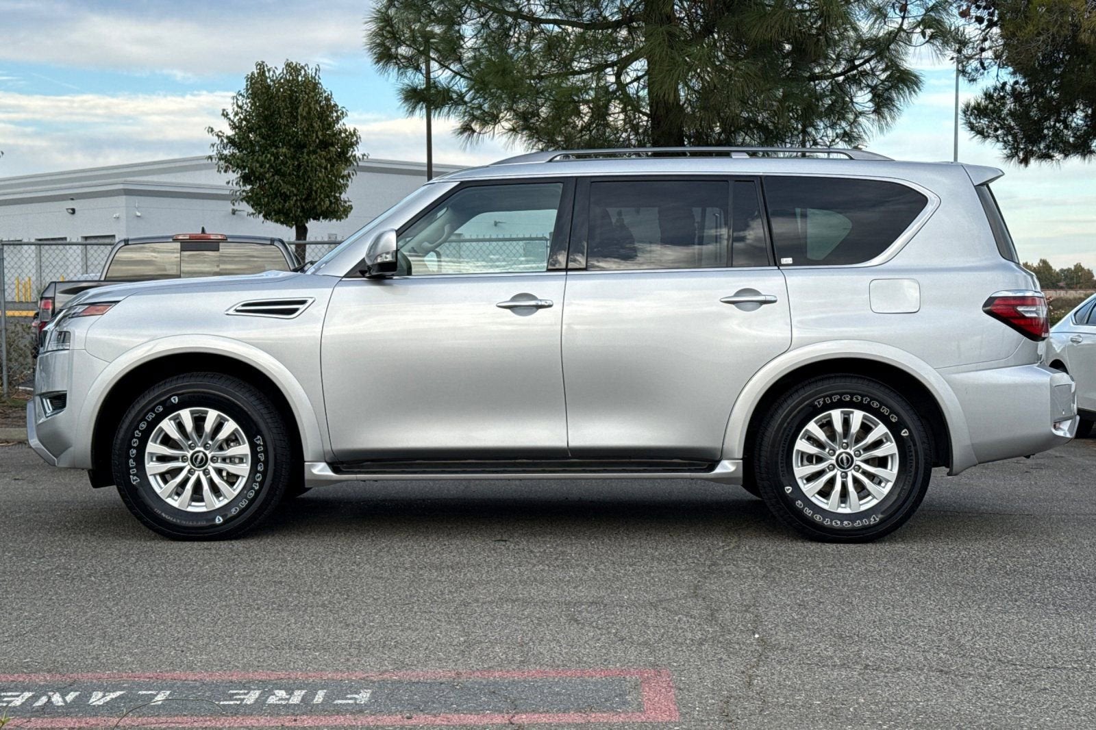 2023 Nissan Armada SV