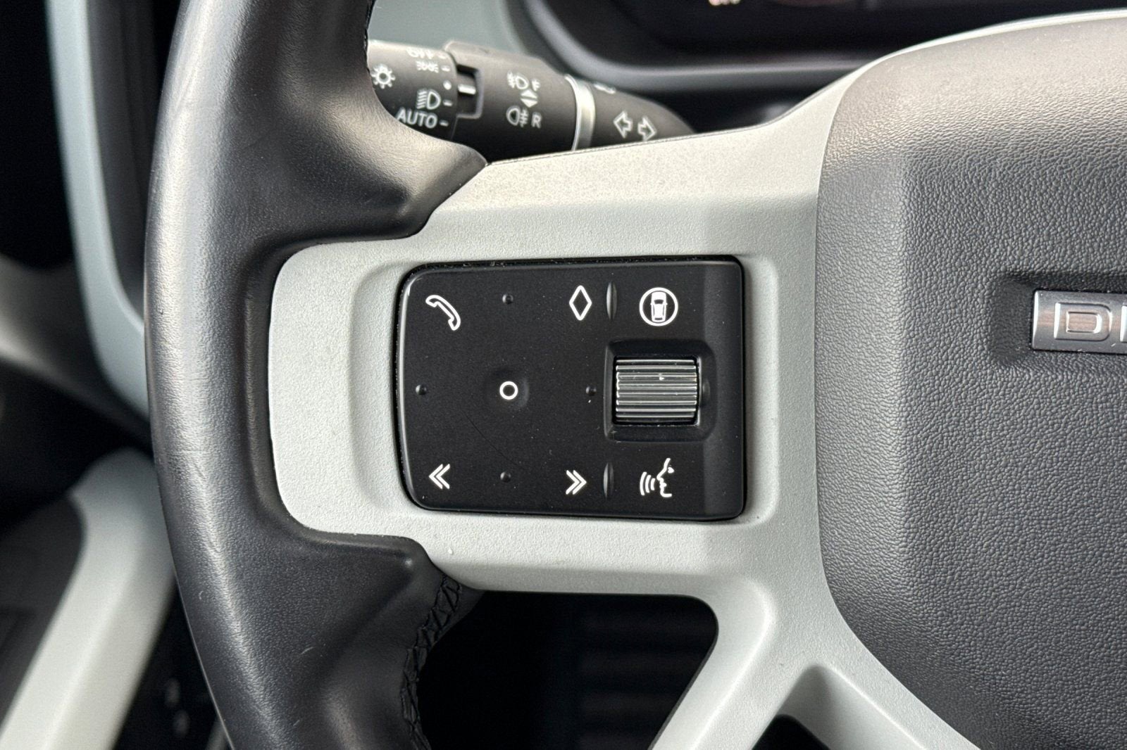 2024 Land Rover Defender S