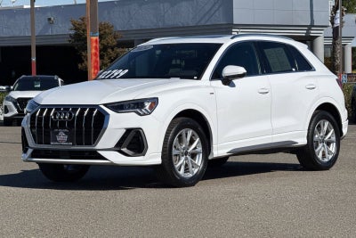 2024 Audi Q3 S line Premium