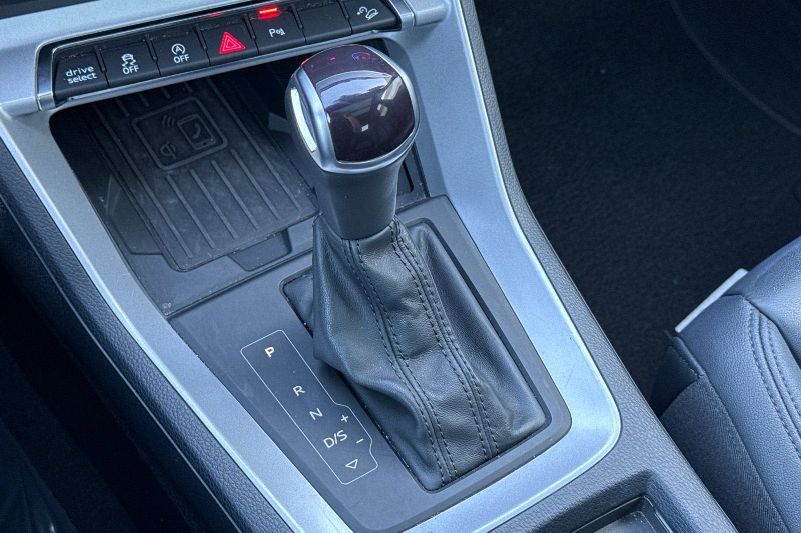 2024 Audi Q3 S line Premium