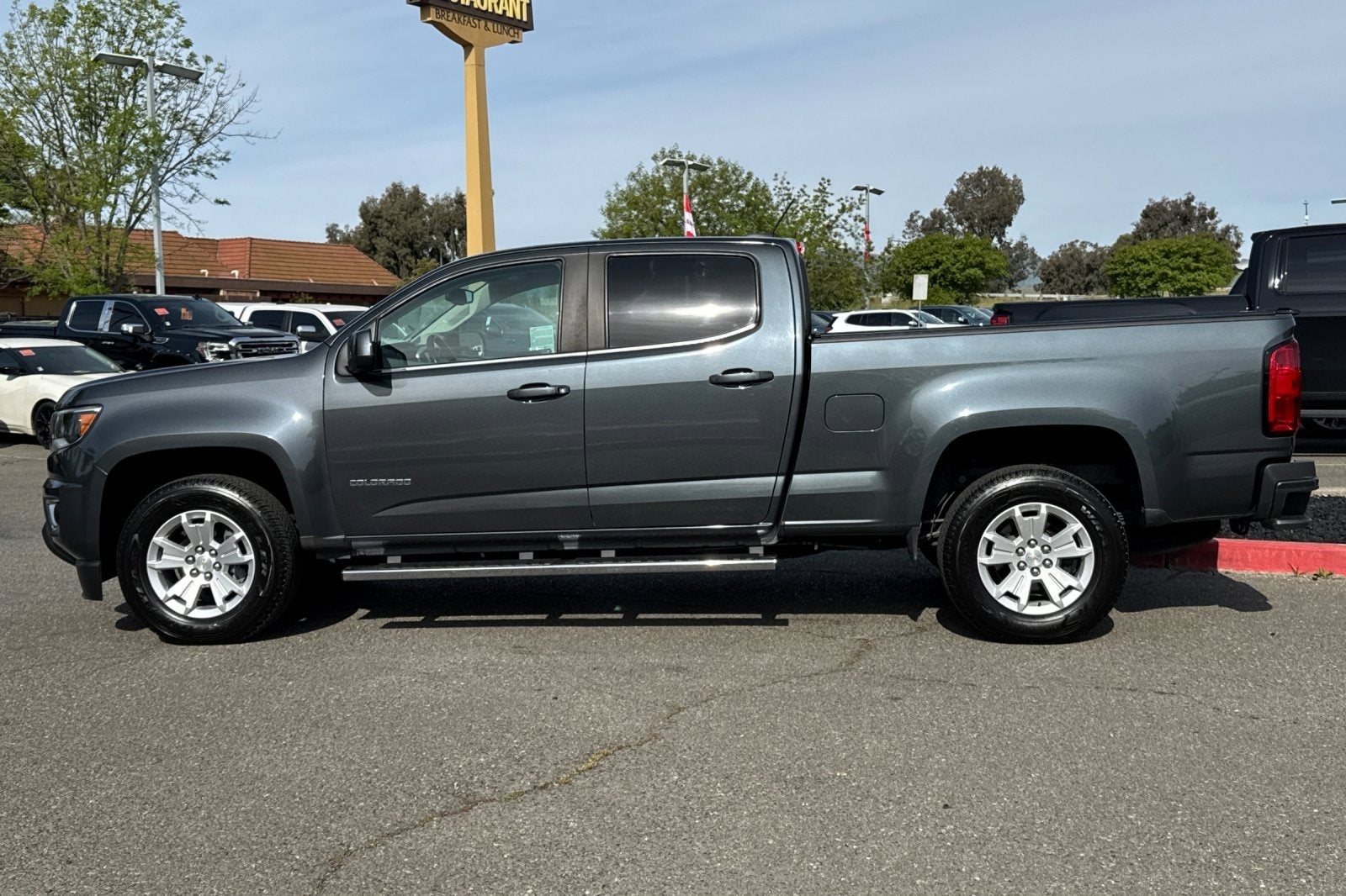 2017 Chevrolet Colorado 2WD LT