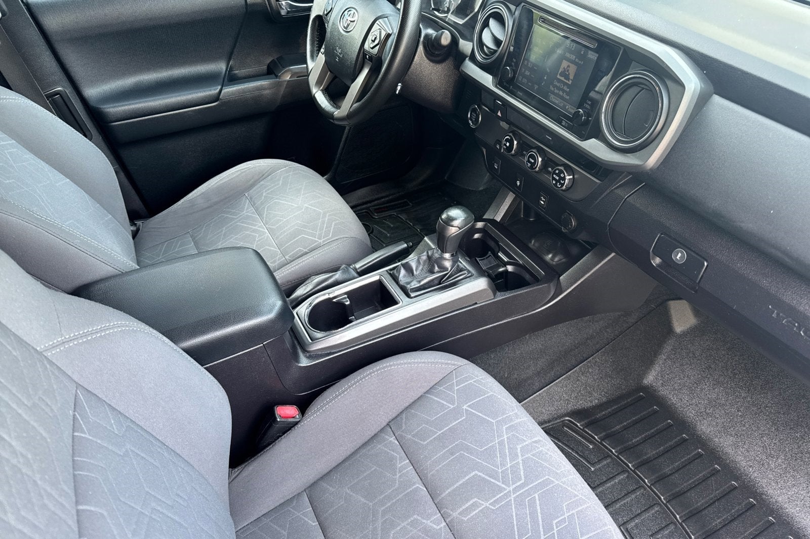 2016 Toyota Tacoma TRD Sport