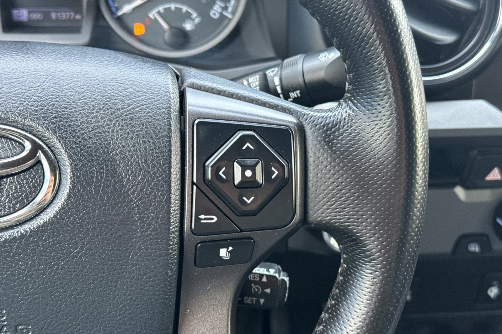 2016 Toyota Tacoma TRD Sport