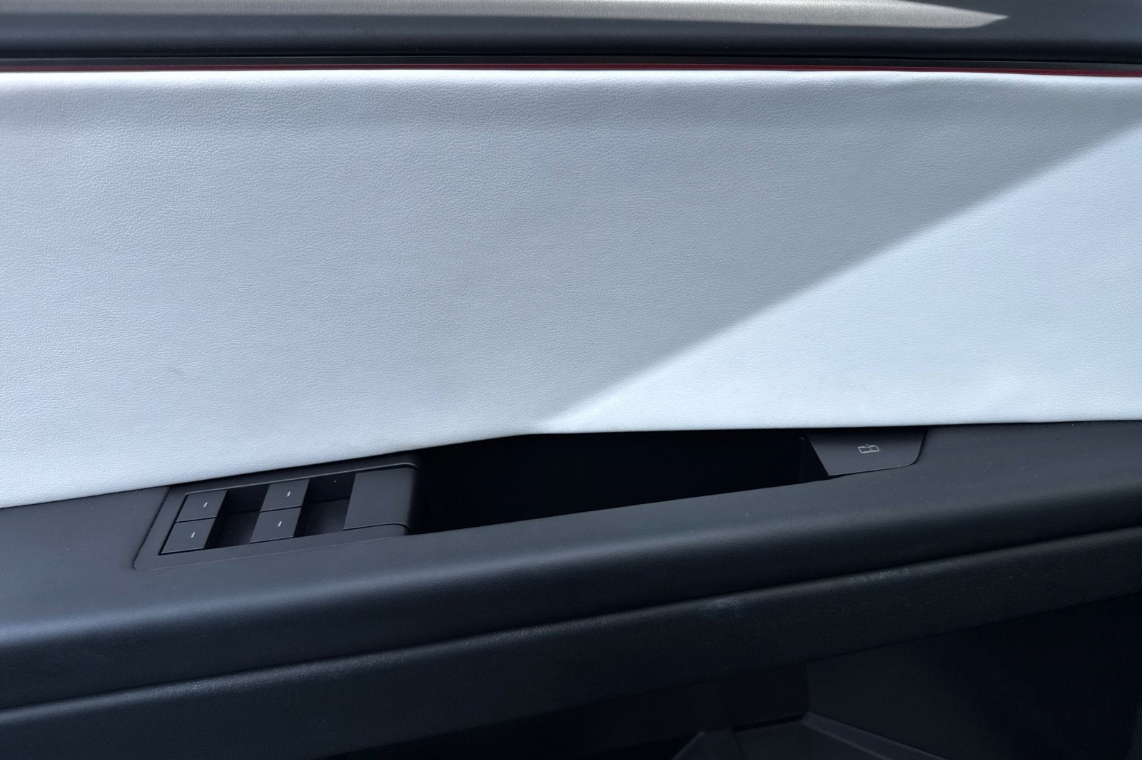 2024 Tesla Cybertruck Base