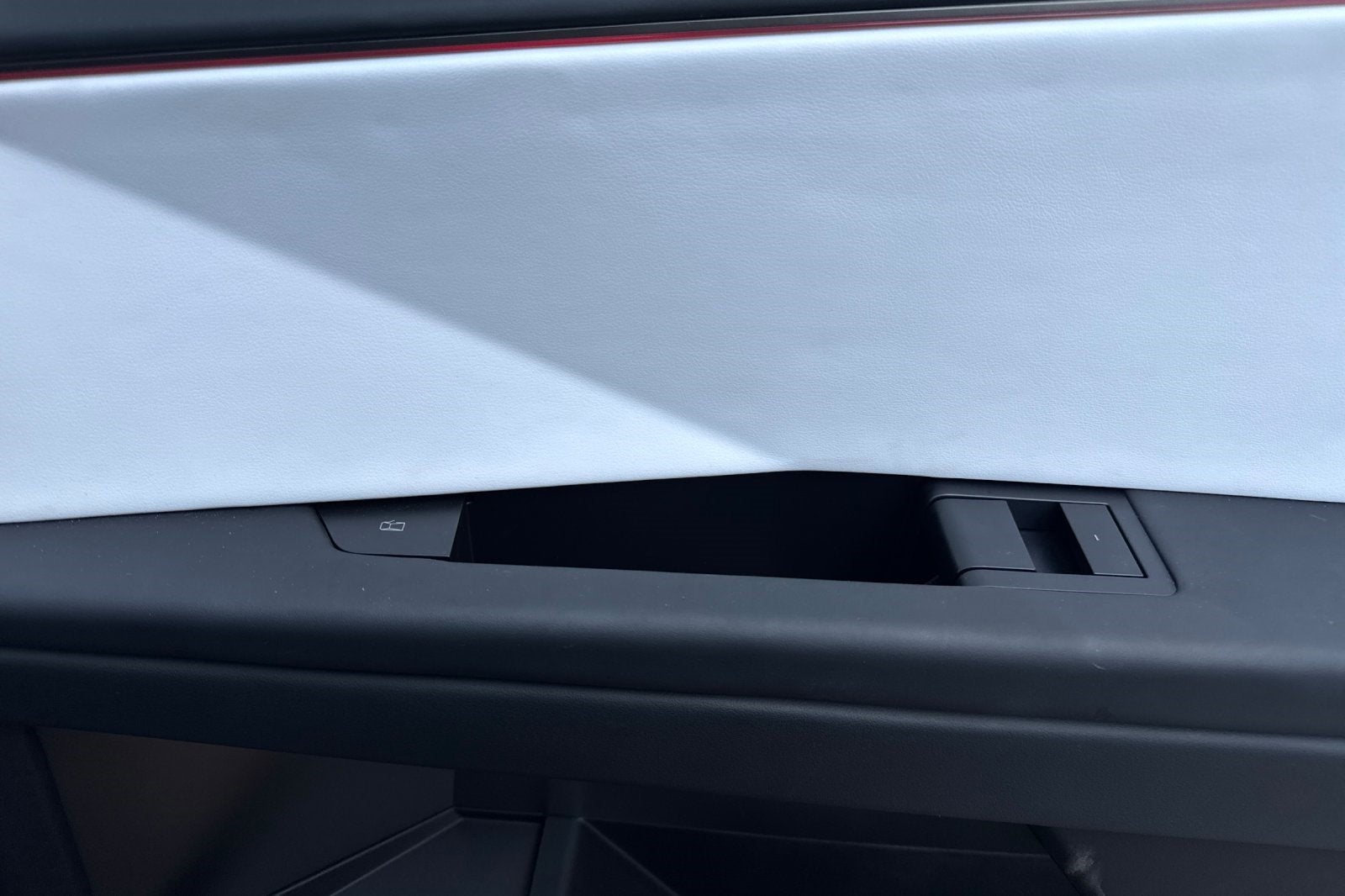 2024 Tesla Cybertruck Base