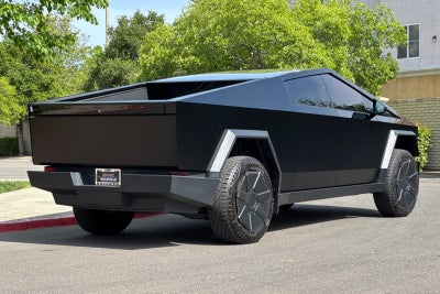 2024 Tesla Cybertruck Base