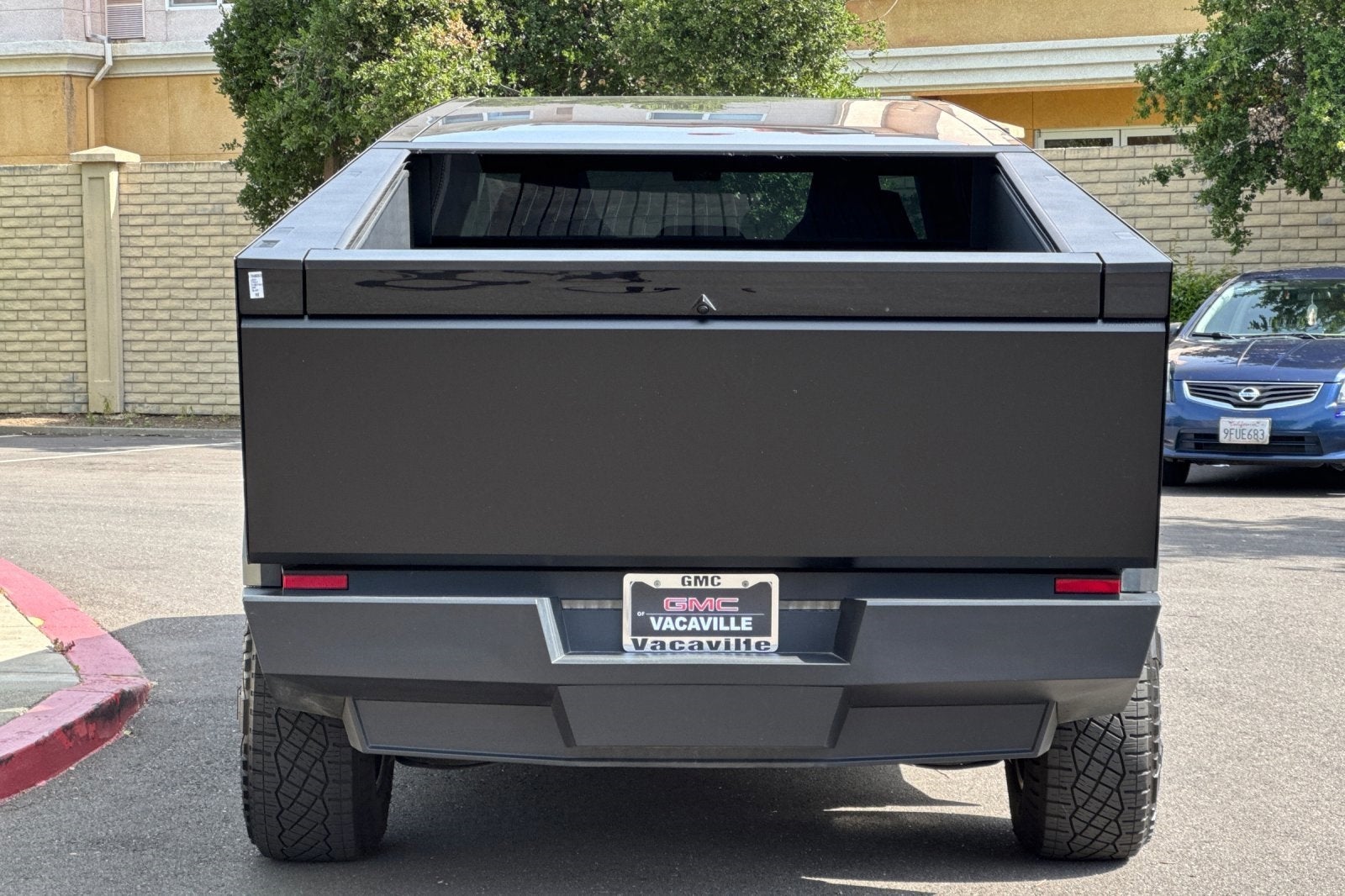 2024 Tesla Cybertruck Base