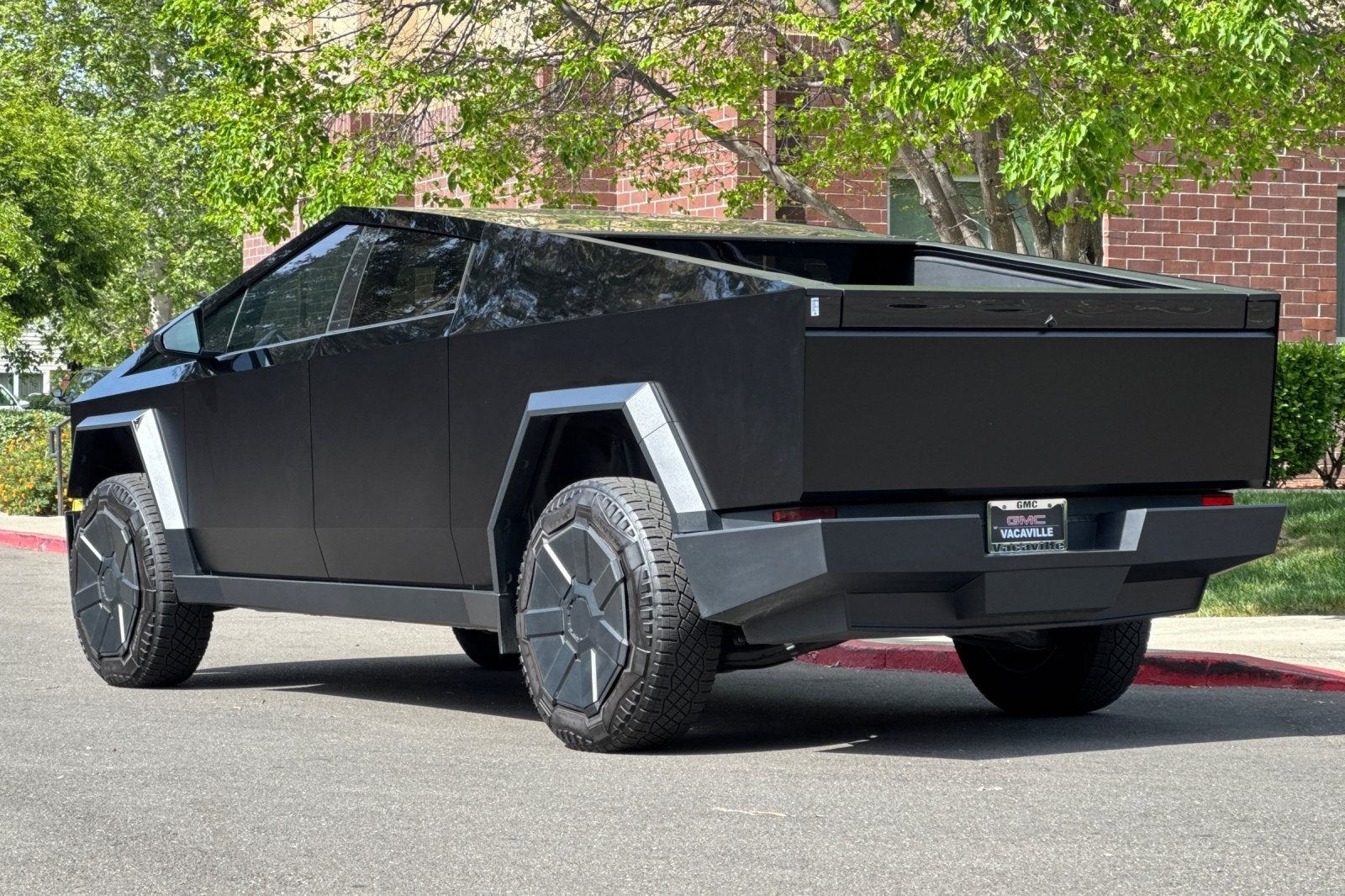 2024 Tesla Cybertruck Base