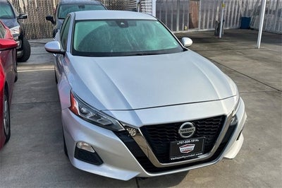 2022 Nissan Altima 2.5 SV