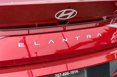 2025 Hyundai Elantra SEL Convenience