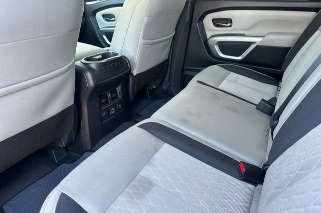 2021 Nissan Titan SV