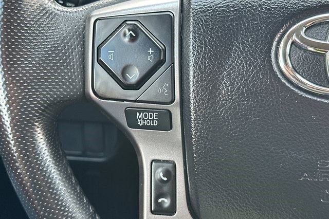 2022 Toyota Tacoma 2WD SR5