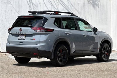 2025 Nissan Rogue Rock Creek