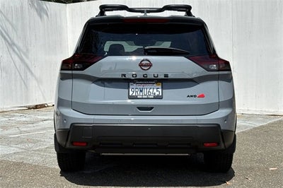2025 Nissan Rogue Rock Creek