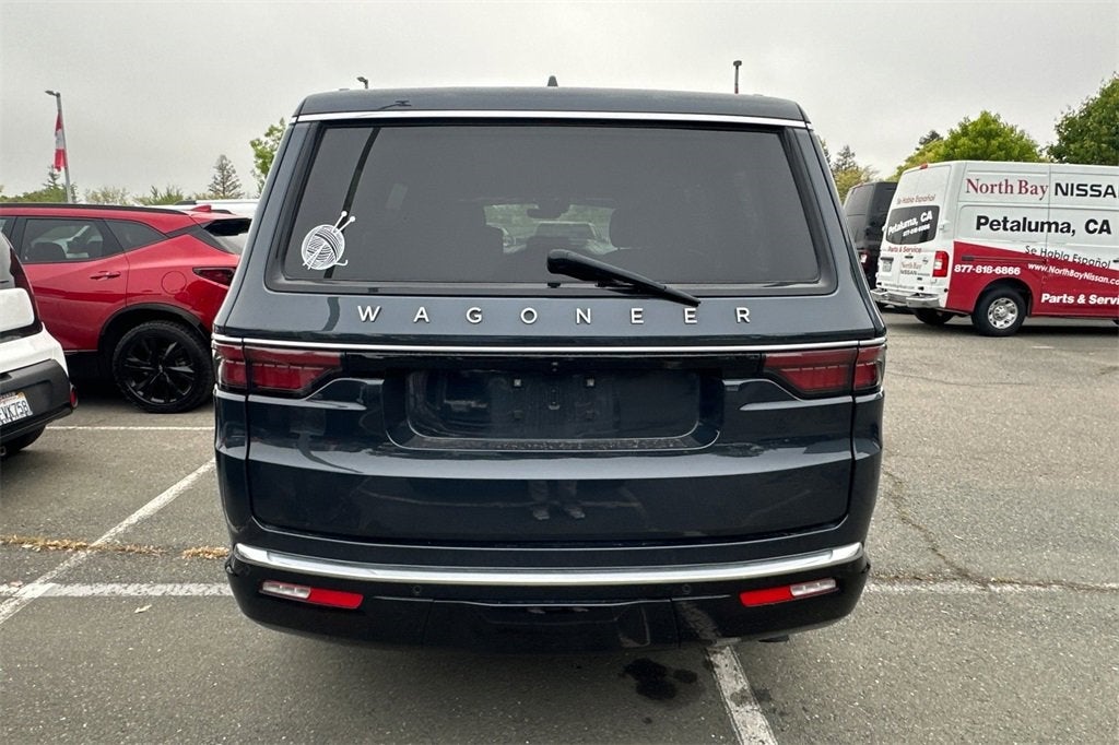 2023 Jeep Wagoneer Base