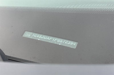 2023 Jeep Wagoneer Base