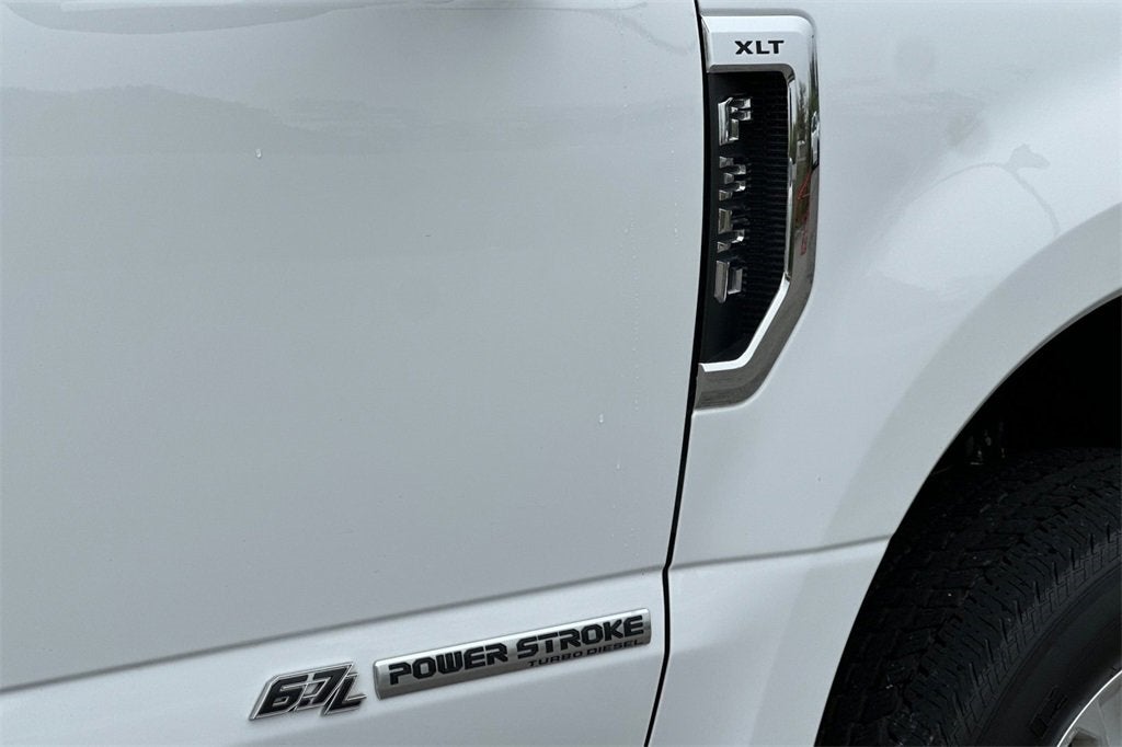 2022 Ford Super Duty F-350 SRW XLT