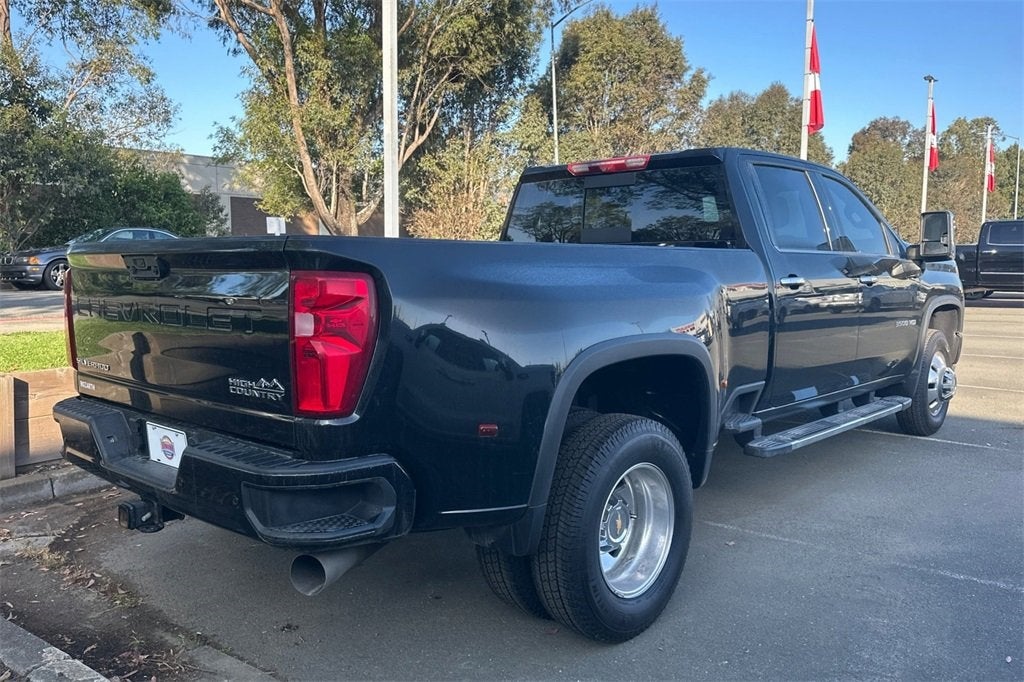 2022 Chevrolet Silverado 3500HD High Country