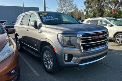 2022 GMC Yukon SLT