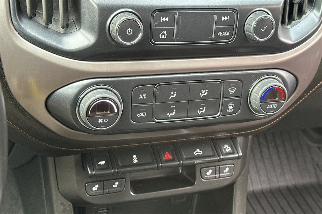 2022 GMC Canyon 4WD AT4 w/Cloth