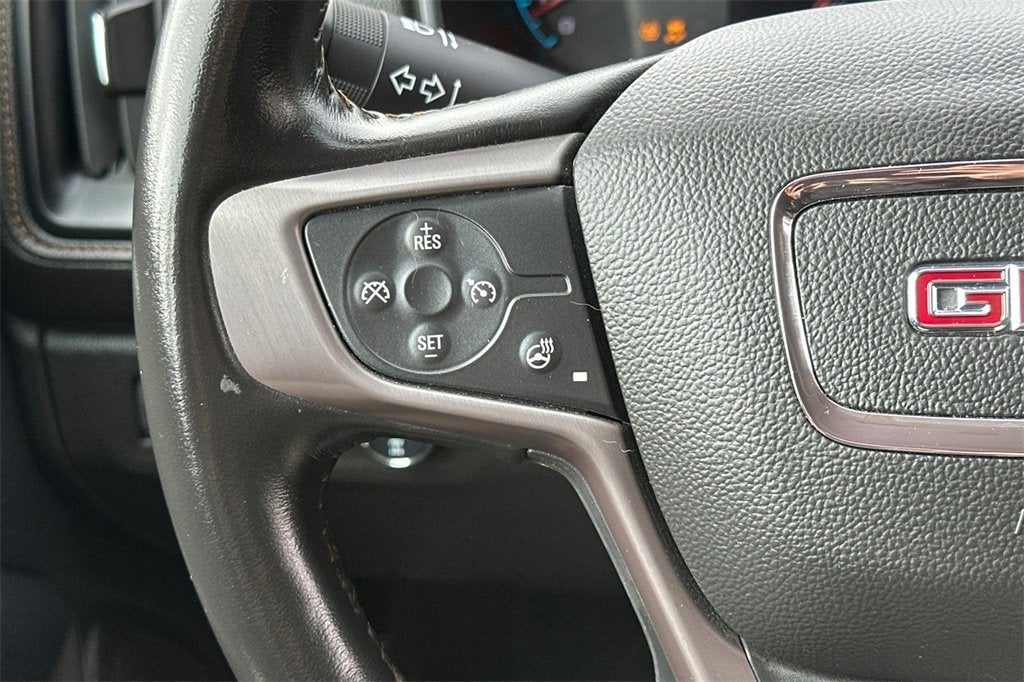 2022 GMC Canyon 4WD AT4 w/Cloth