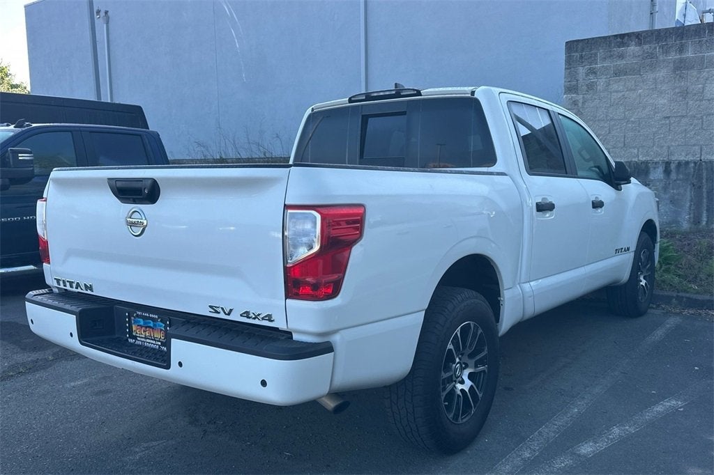 2022 Nissan Titan SV