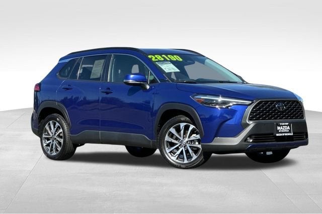 2023 Toyota Corolla Cross XLE