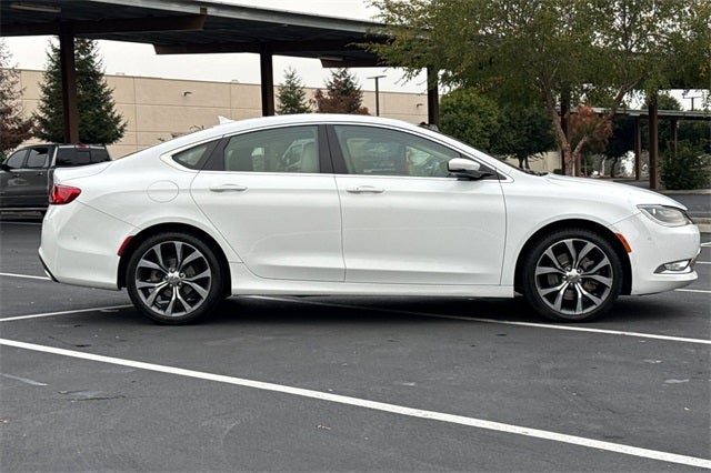 2016 Chrysler 200 C