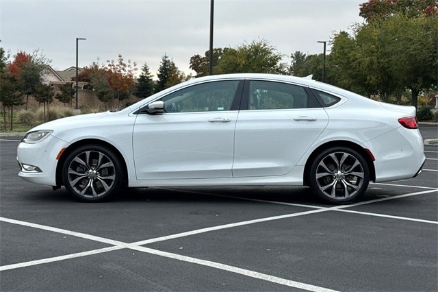 2016 Chrysler 200 C