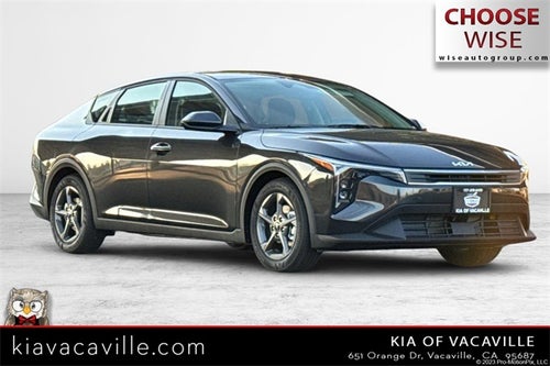 2025 Kia K4 LXS