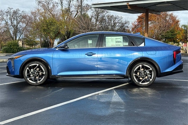 2025 Kia K4 GT-Line