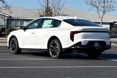 2025 Kia K4 GT-Line