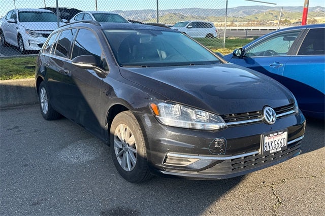 2019 Volkswagen Golf SportWagen S
