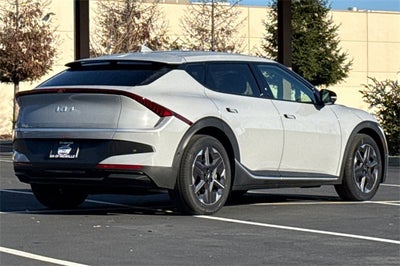 2025 Kia EV6 Light