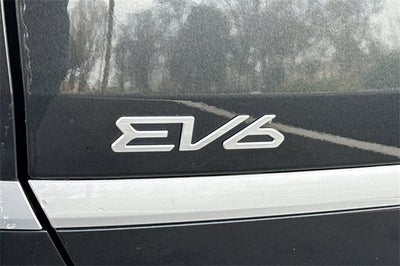 2024 Kia EV6 Light