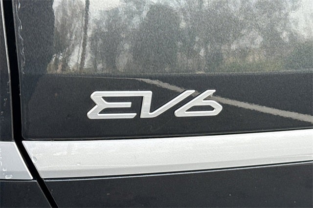 2024 Kia EV6 Light