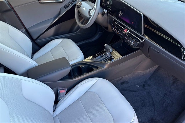 2025 Kia Niro EX
